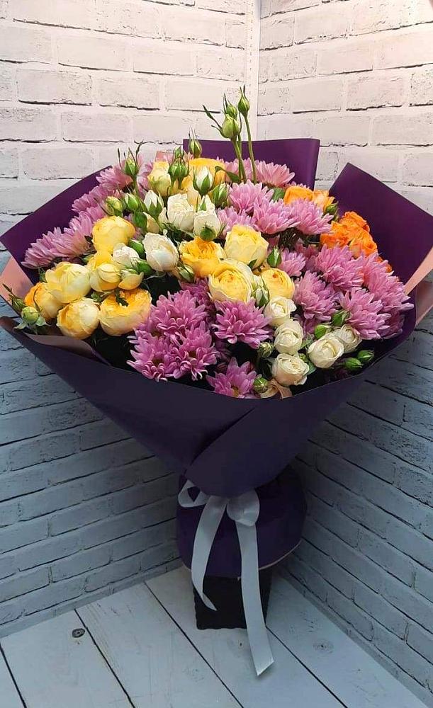 Букет цветов из: Хризантемы и Розы в Чекалине