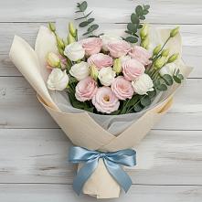 Букет цветов из:  Лизиантусы в Чекалине