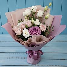 Букет цветов из:  Розы и Лизиантусы #REPLACE_PRED# Чекалине