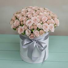 Цветочная композиция из Розы в шляпной коробке в Чекалине