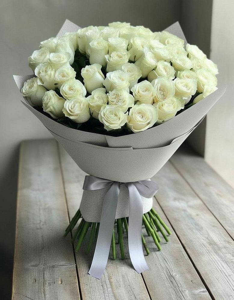 Букет 35 Белых роз в Чекалине