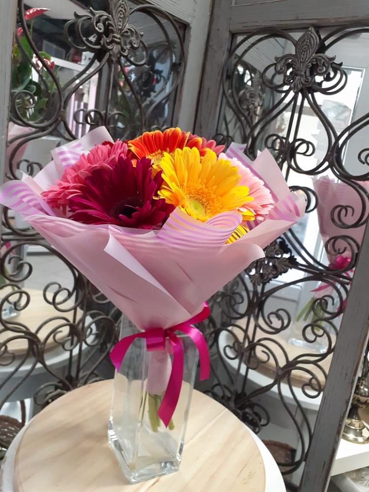 Букет цветов из: Герберы в Чекалине