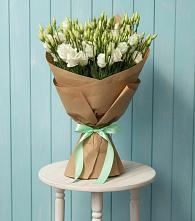 Букет цветов из:  Лизиантусы в Чекалине