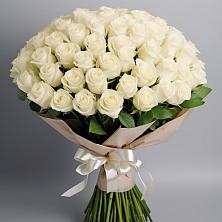 Букет 101 беля роза Белоснежка в Чекалине