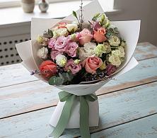 Букет цветов из:  Розы, Лизиантусы и Гвоздики в Чекалине