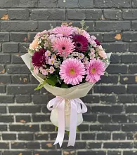 Букет цветов из:  Герберы и Хризантемы в Чекалине