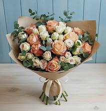 Букет цветов из:  Альстромерии и Розы в Чекалине