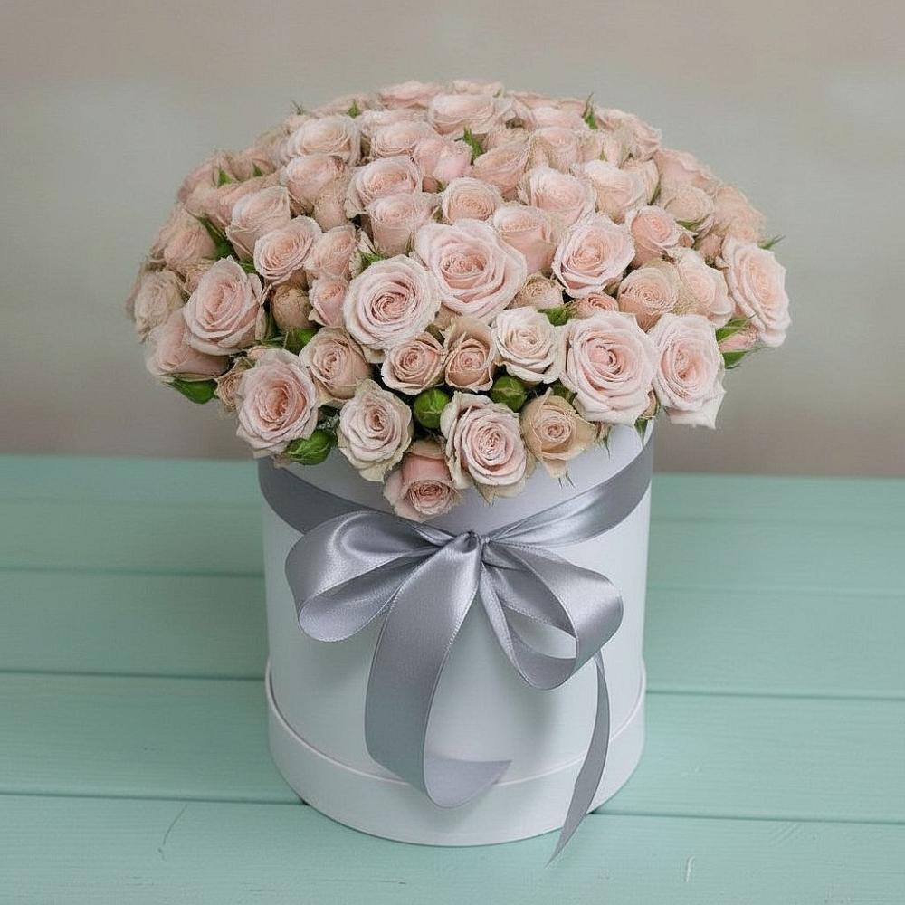 Цветочная композиция из Розы в шляпной коробке в Чекалине